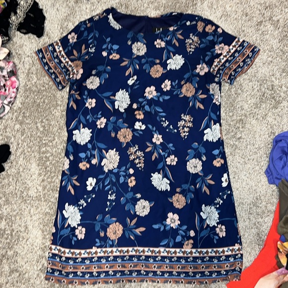 Lulu’s A-Flora-Ble Navy Blue Floral Print Shift Dress size medium - Picture 7 of 11